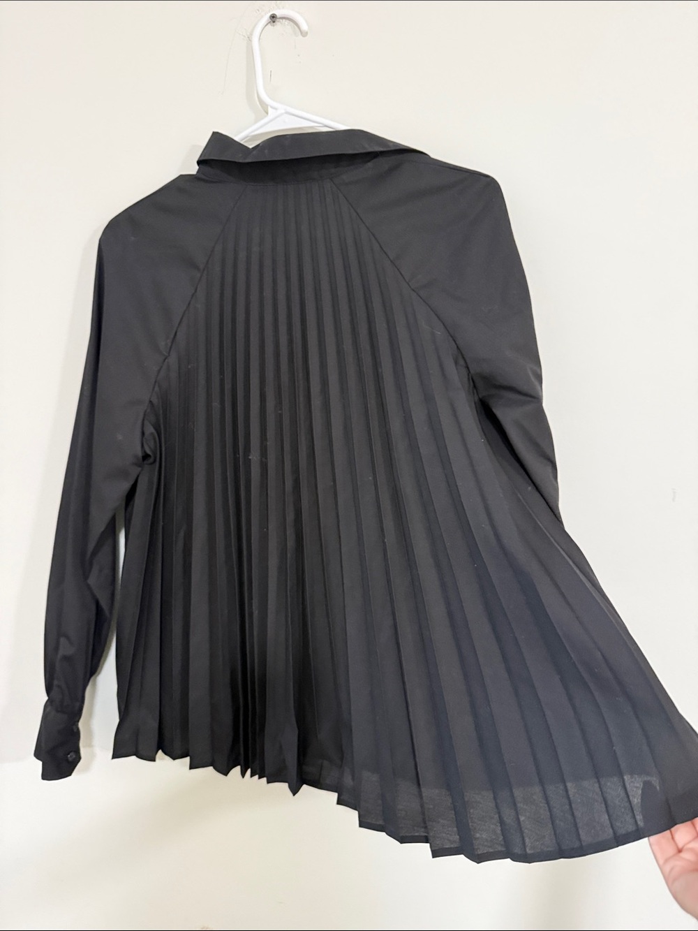Banana Republic Black Long-Sleeve Button Down Shirt - Picture 4 of 4